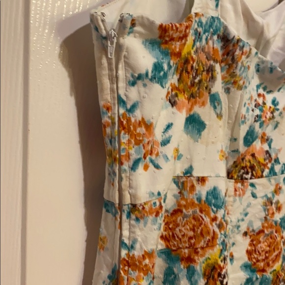 Vintage look dress - Picture 4 of 5